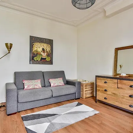 Apartment ** Beautiful Studio - 14th District **