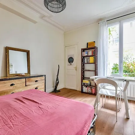 Apartment ** Beautiful Studio - 14th District **