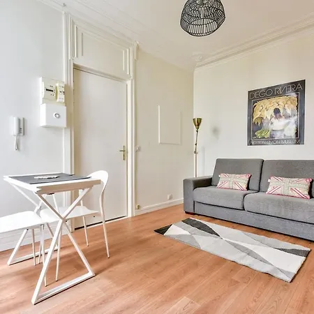 ** Beautiful Studio - 14th District ** *